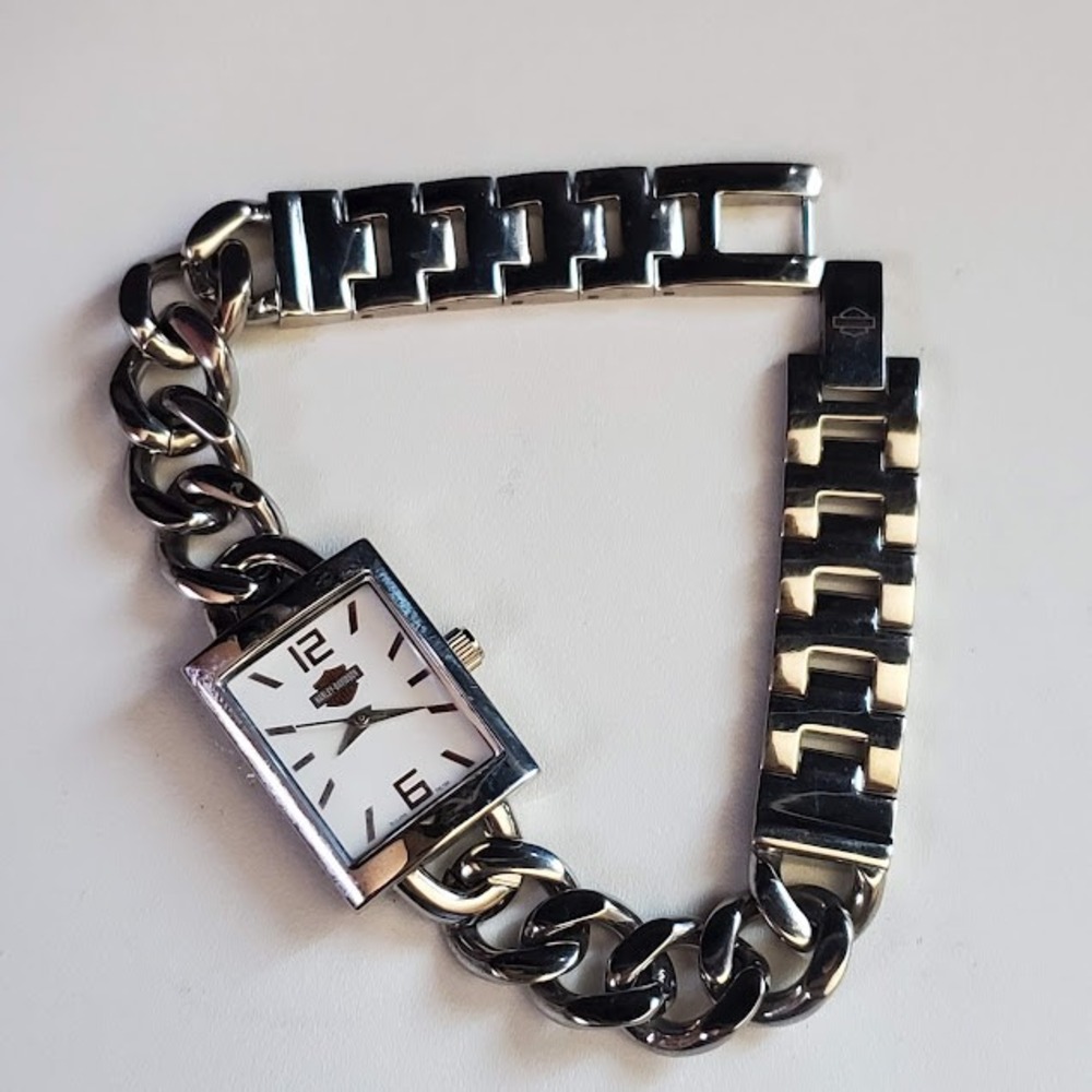 Harley-Davidson Bulova Watch 76L154 Women Silver Chain Link Tank Face Running